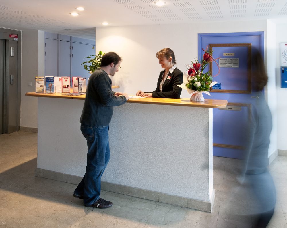 Sejours & Affaires Annecy Le Pont Neuf Aparthotel Cran-Gevrier Exterior photo