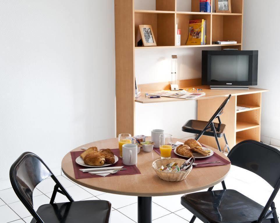 Sejours & Affaires Annecy Le Pont Neuf Aparthotel Cran-Gevrier Exterior photo